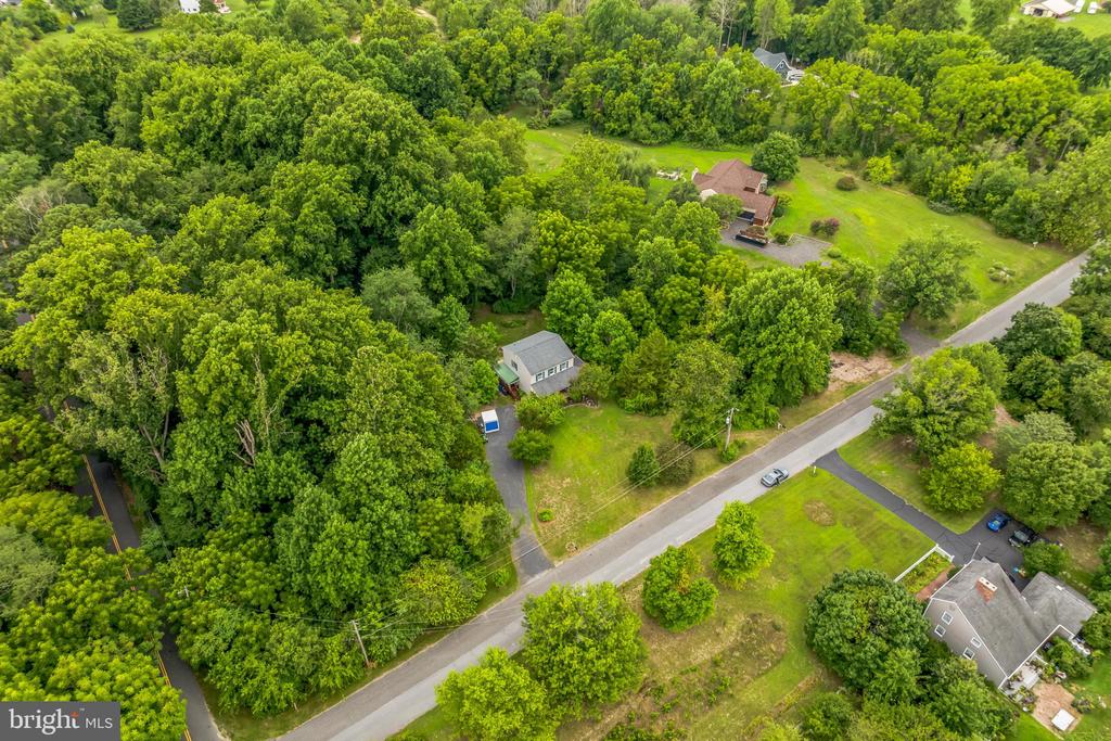 245 COLONY PLACE