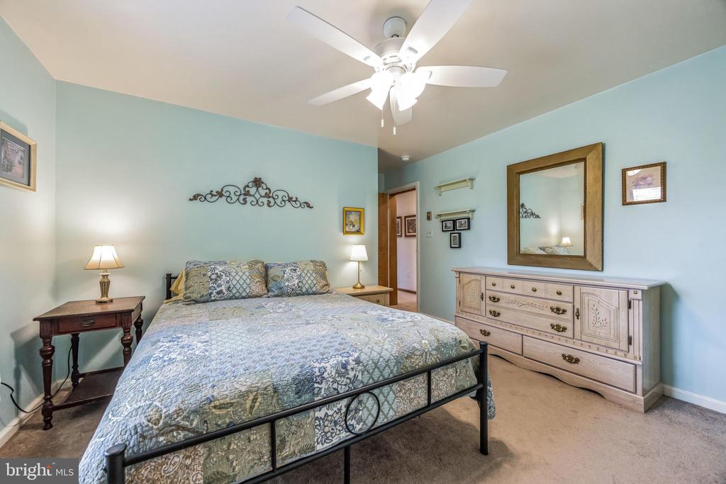 245 COLONY PLACE
