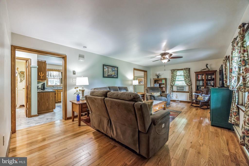 245 COLONY PLACE