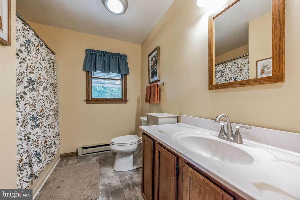 245 COLONY PLACE