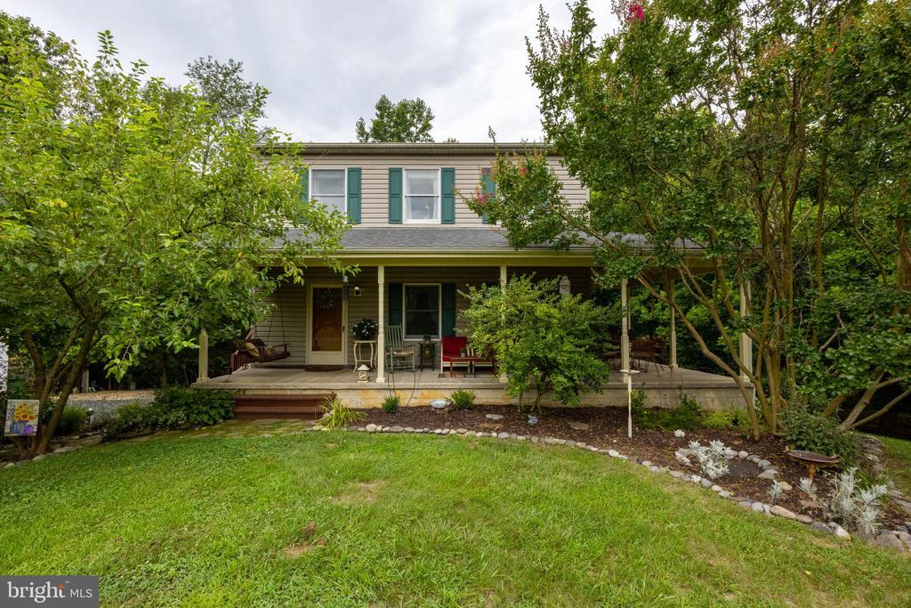245 COLONY PLACE