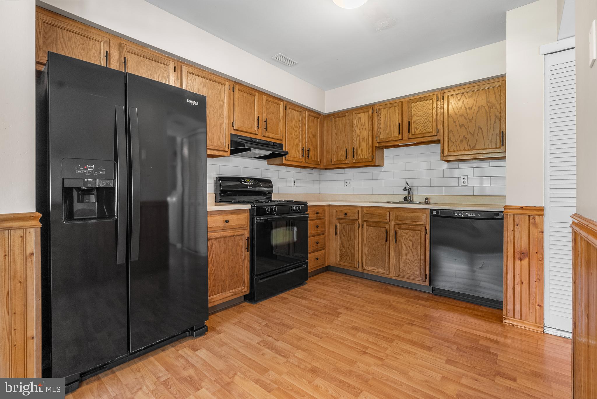 228 Strawbridge Ln