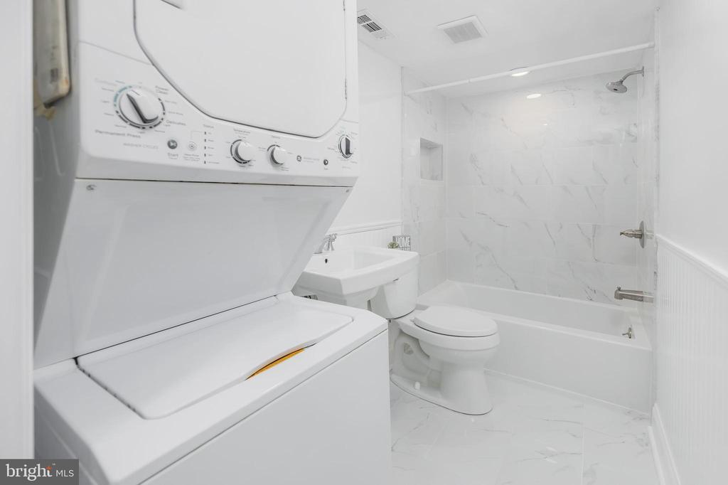 311 WINDING WAY
