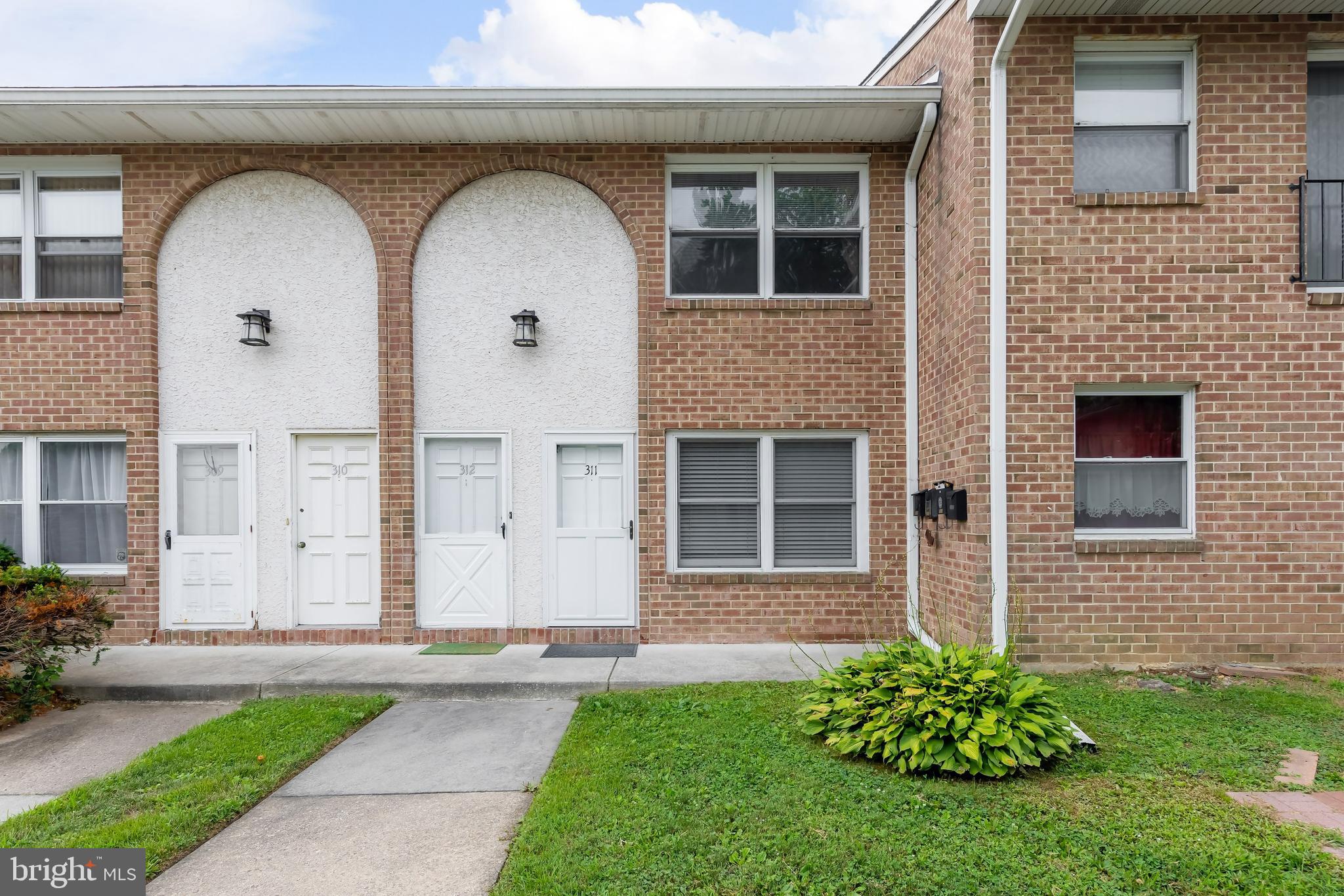 311 WINDING WAY