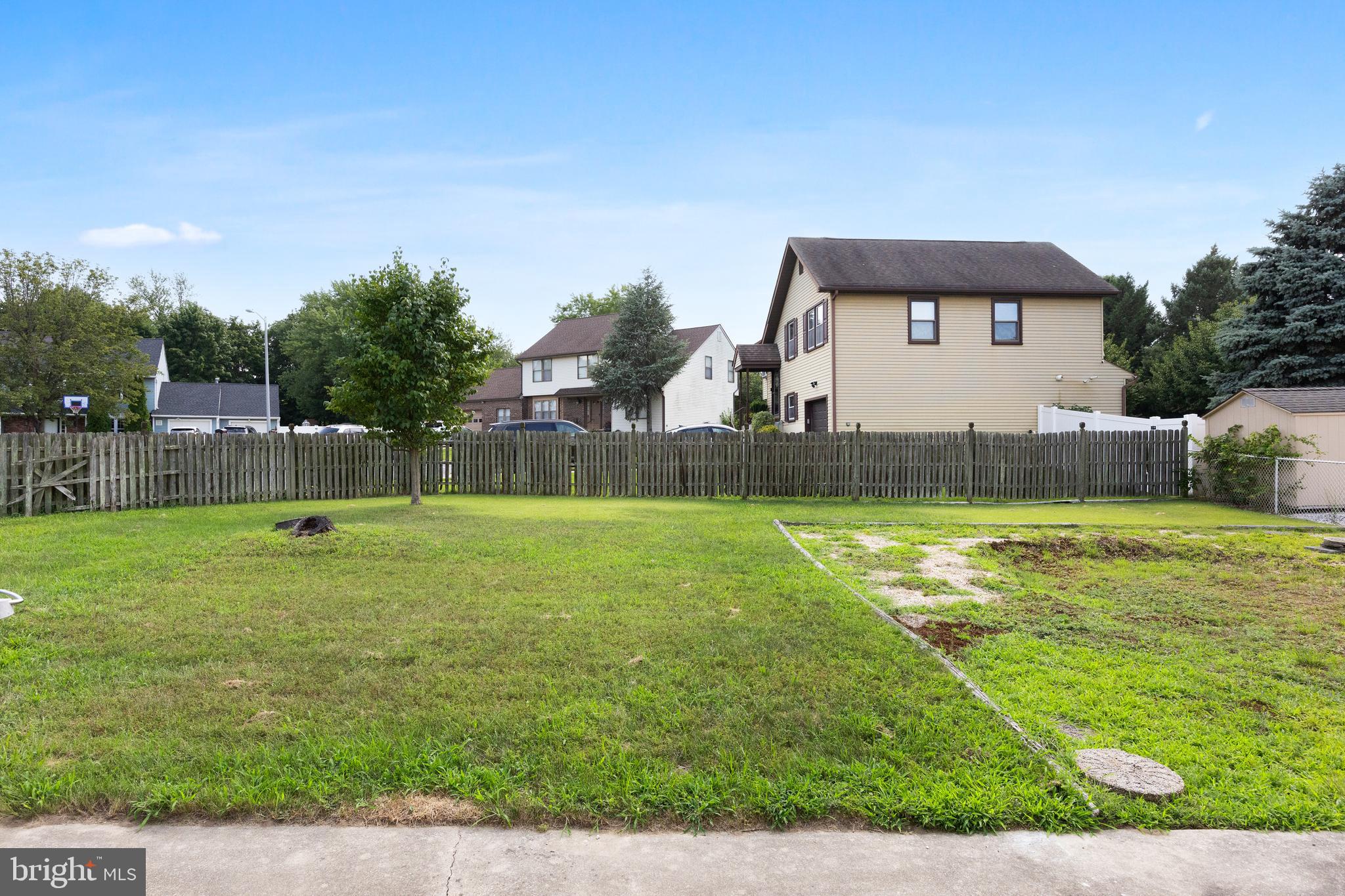 11 Scotch Dr