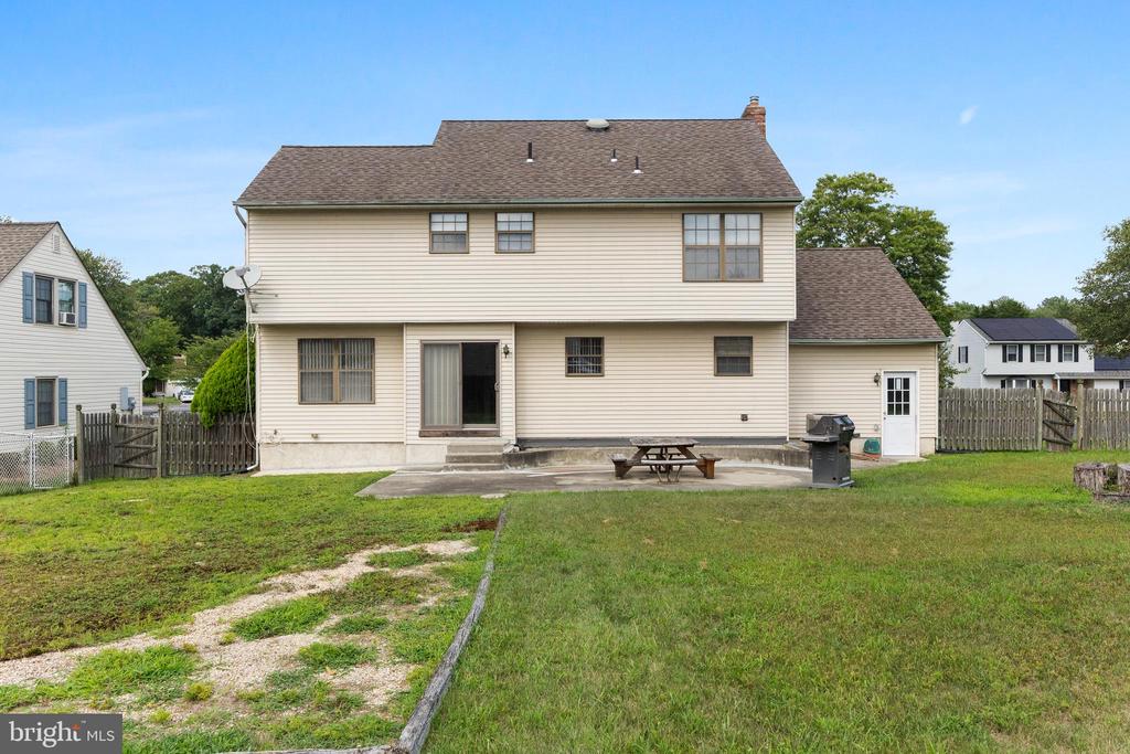 11 Scotch Dr