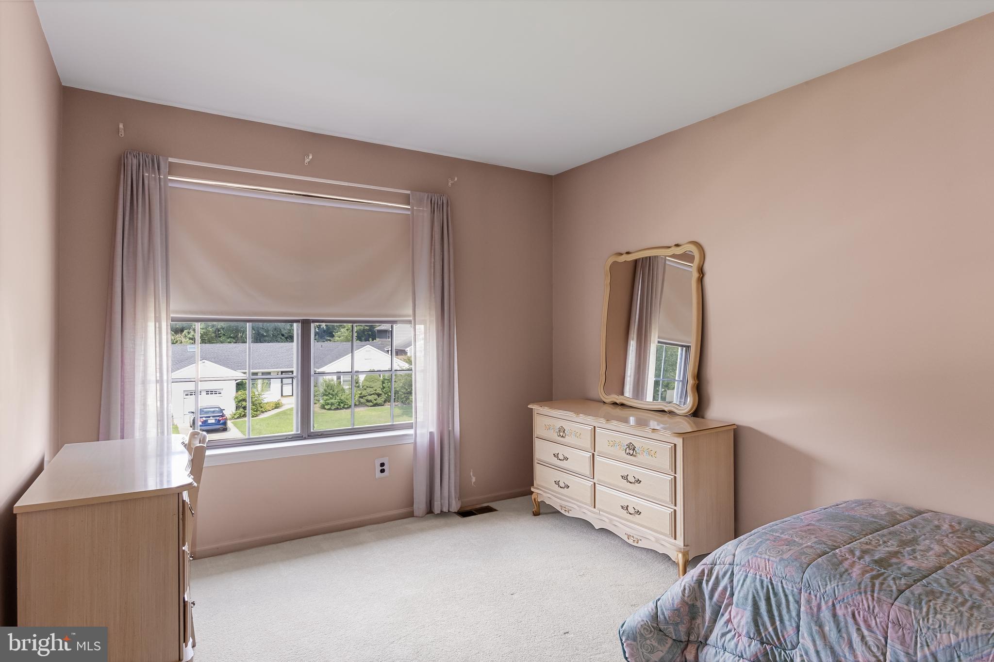 11 Scotch Dr