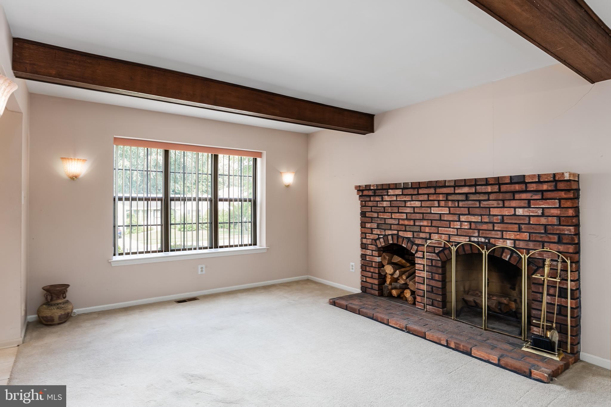 11 Scotch Dr