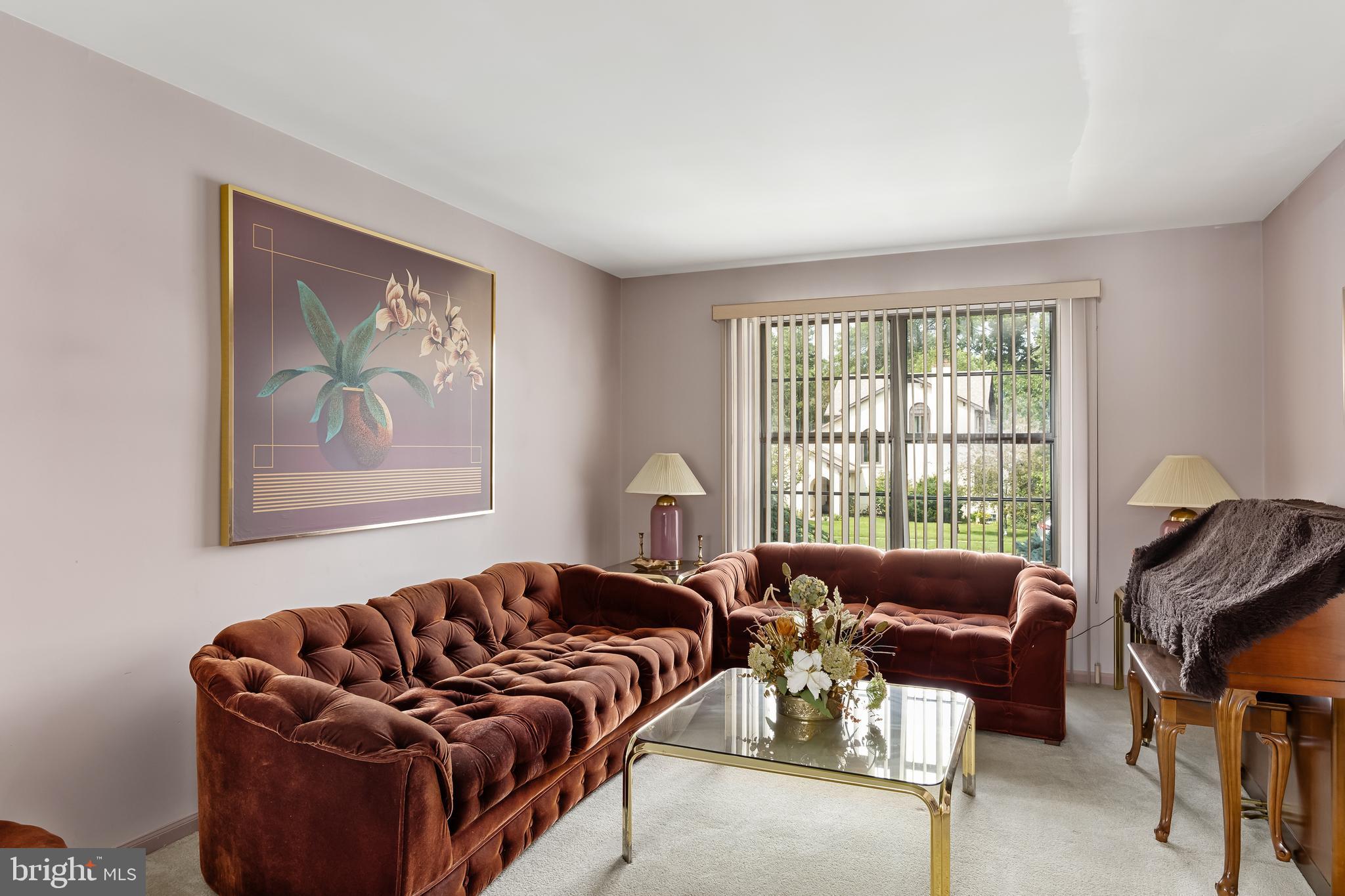 11 Scotch Dr