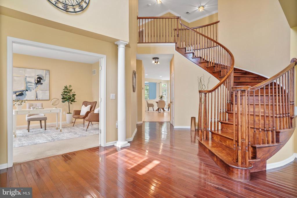 704 RACHEL DRIVE