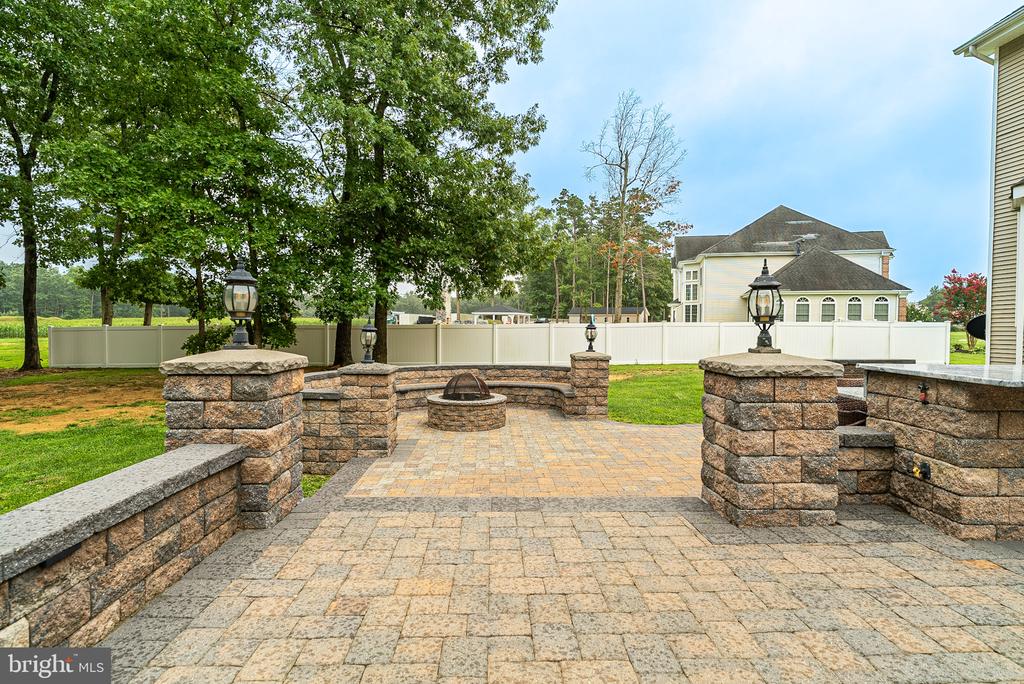 704 RACHEL DRIVE