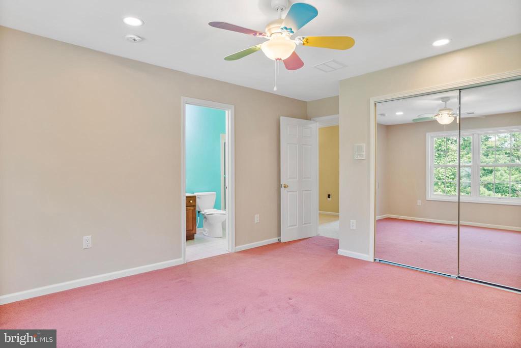 704 RACHEL DRIVE