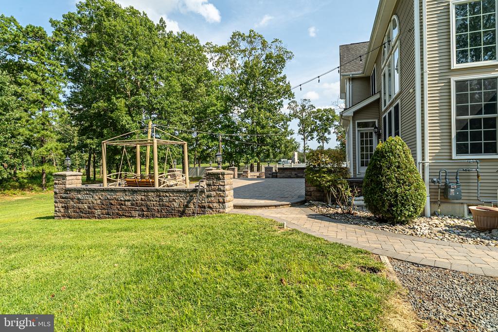 704 RACHEL DRIVE