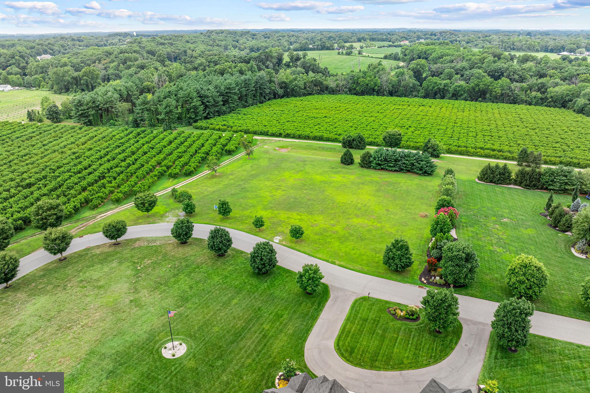 1 Meyers Creek Ct
