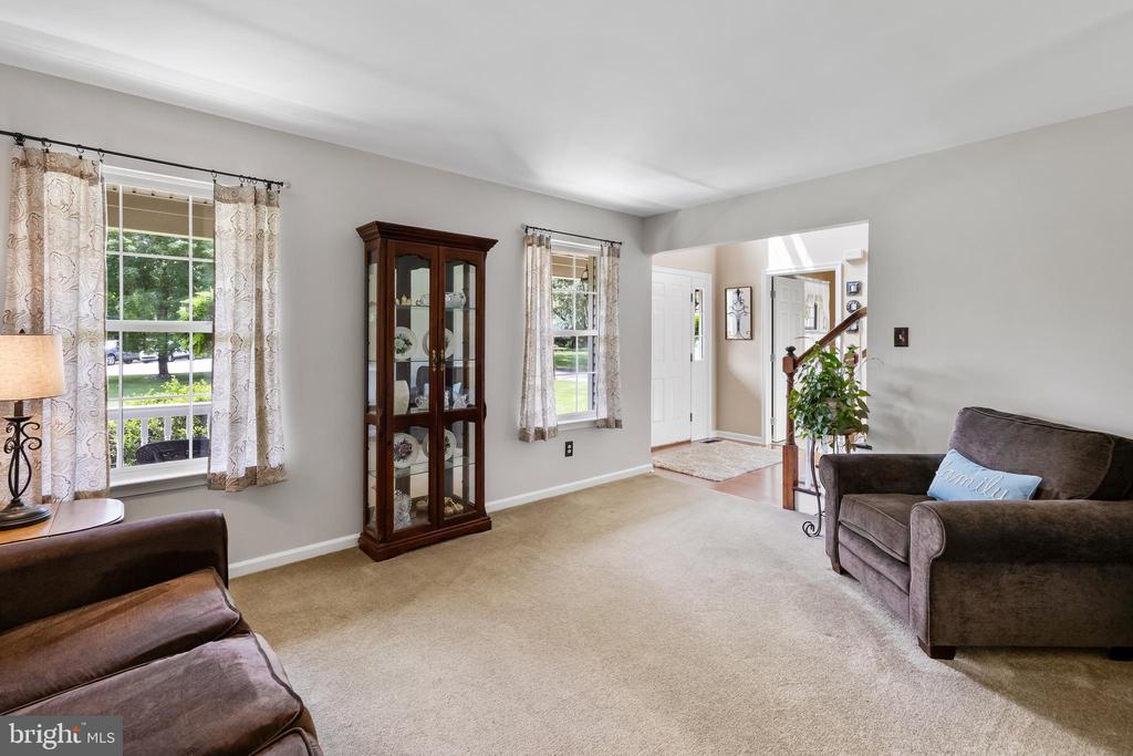 113 Hendrickson Ct