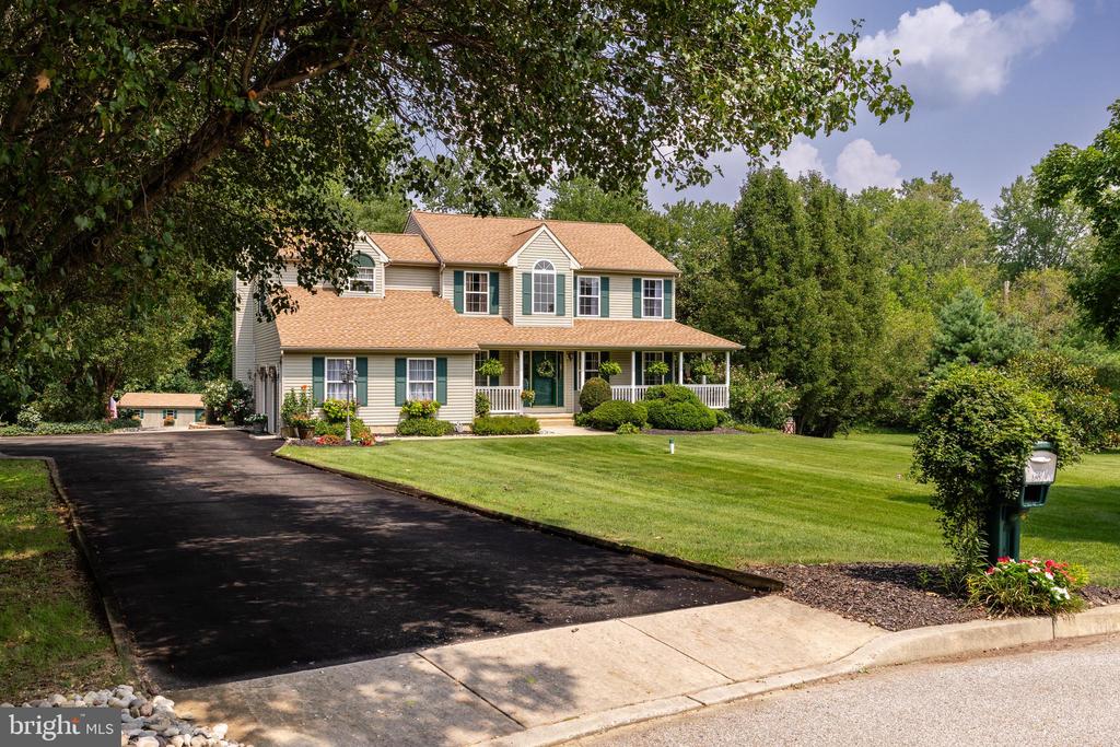 113 Hendrickson Ct