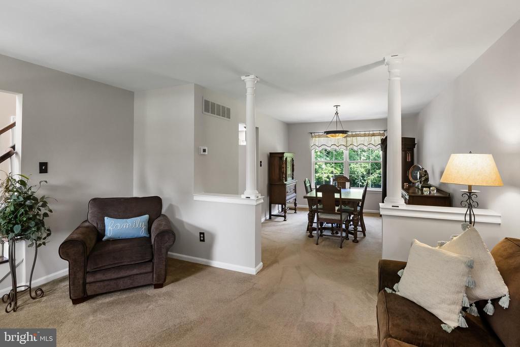 113 Hendrickson Ct