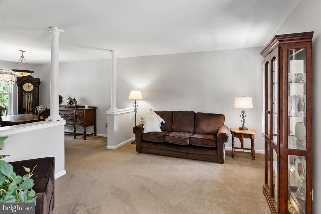 113 Hendrickson Ct