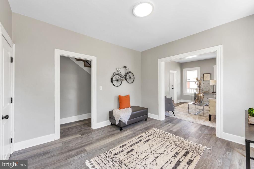 89 E BARBER AVENUE