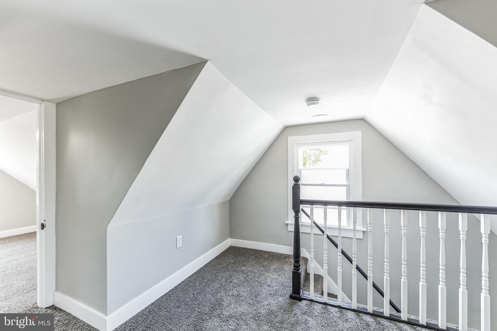 89 E BARBER AVENUE