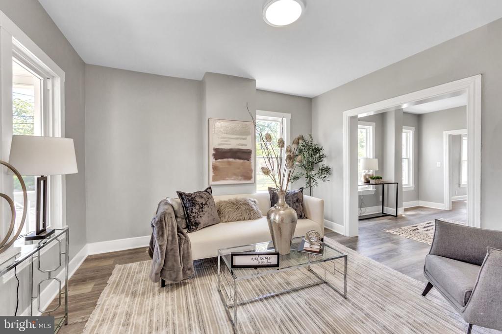 89 E BARBER AVENUE