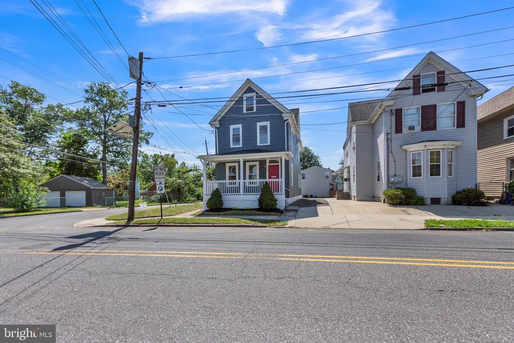 89 E BARBER AVENUE