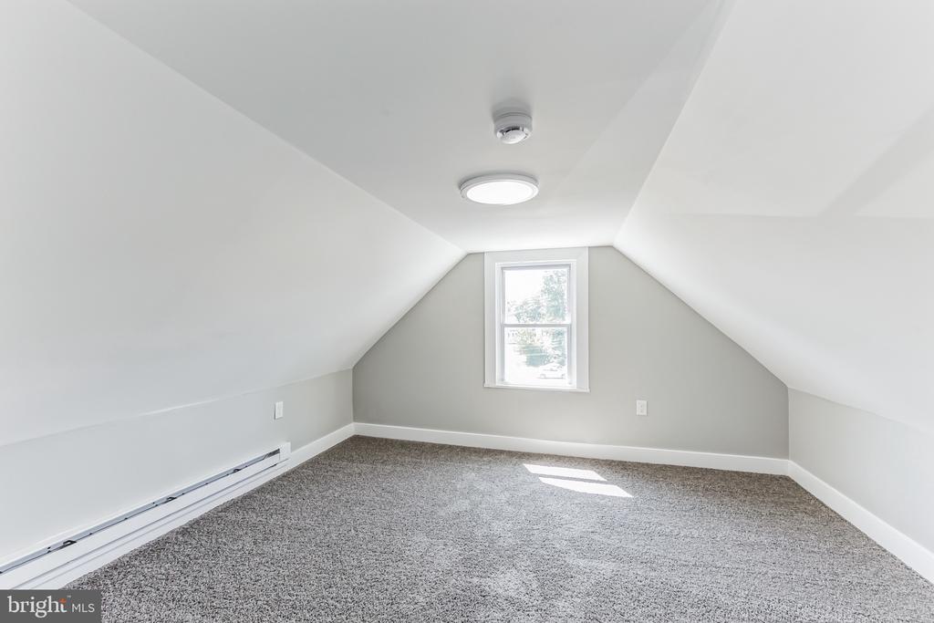 89 E BARBER AVENUE