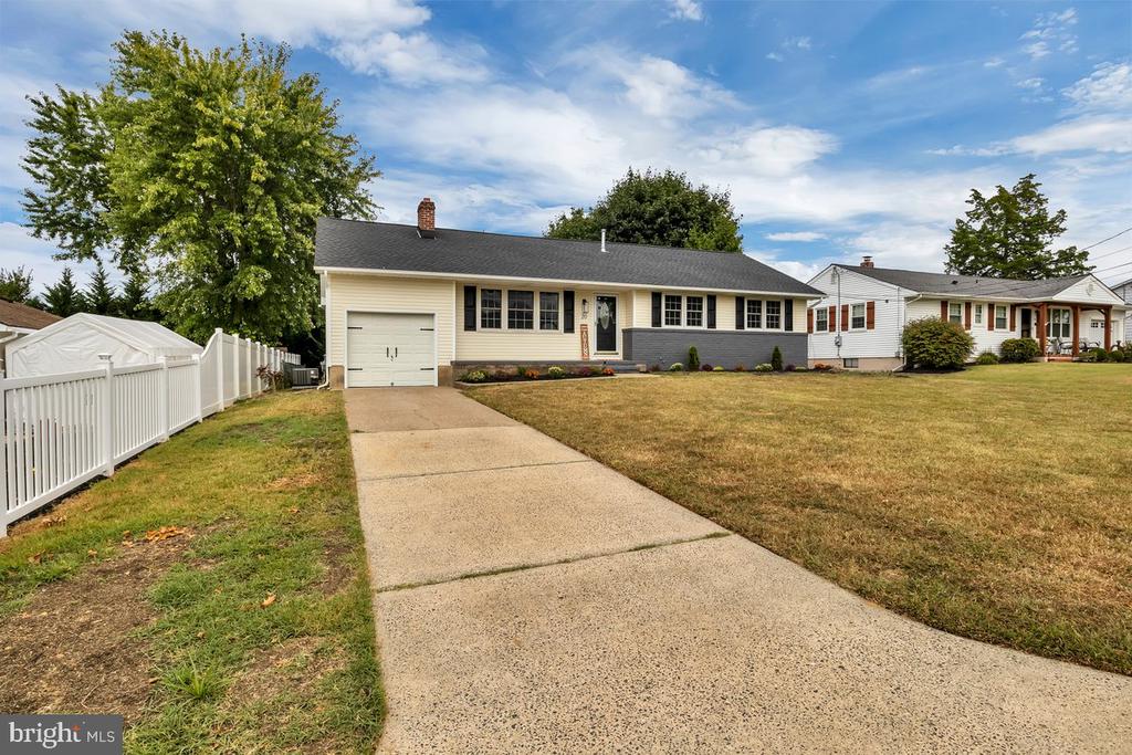 20 SOMERS AVENUE