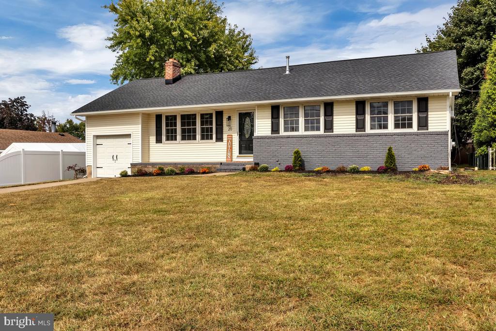 20 SOMERS AVENUE