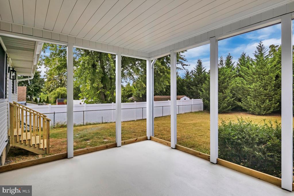 20 SOMERS AVENUE