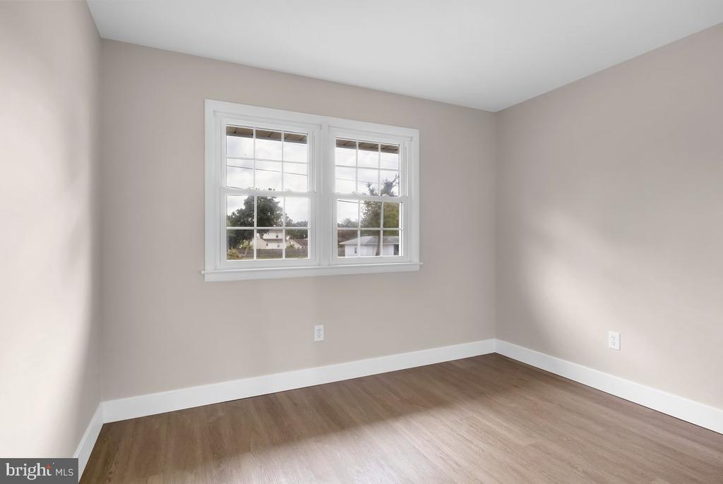20 SOMERS AVENUE