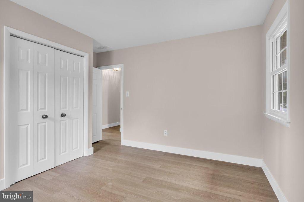 20 SOMERS AVENUE