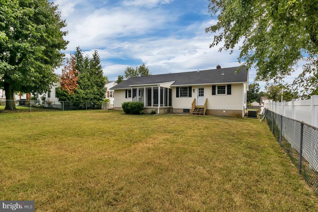 20 SOMERS AVENUE