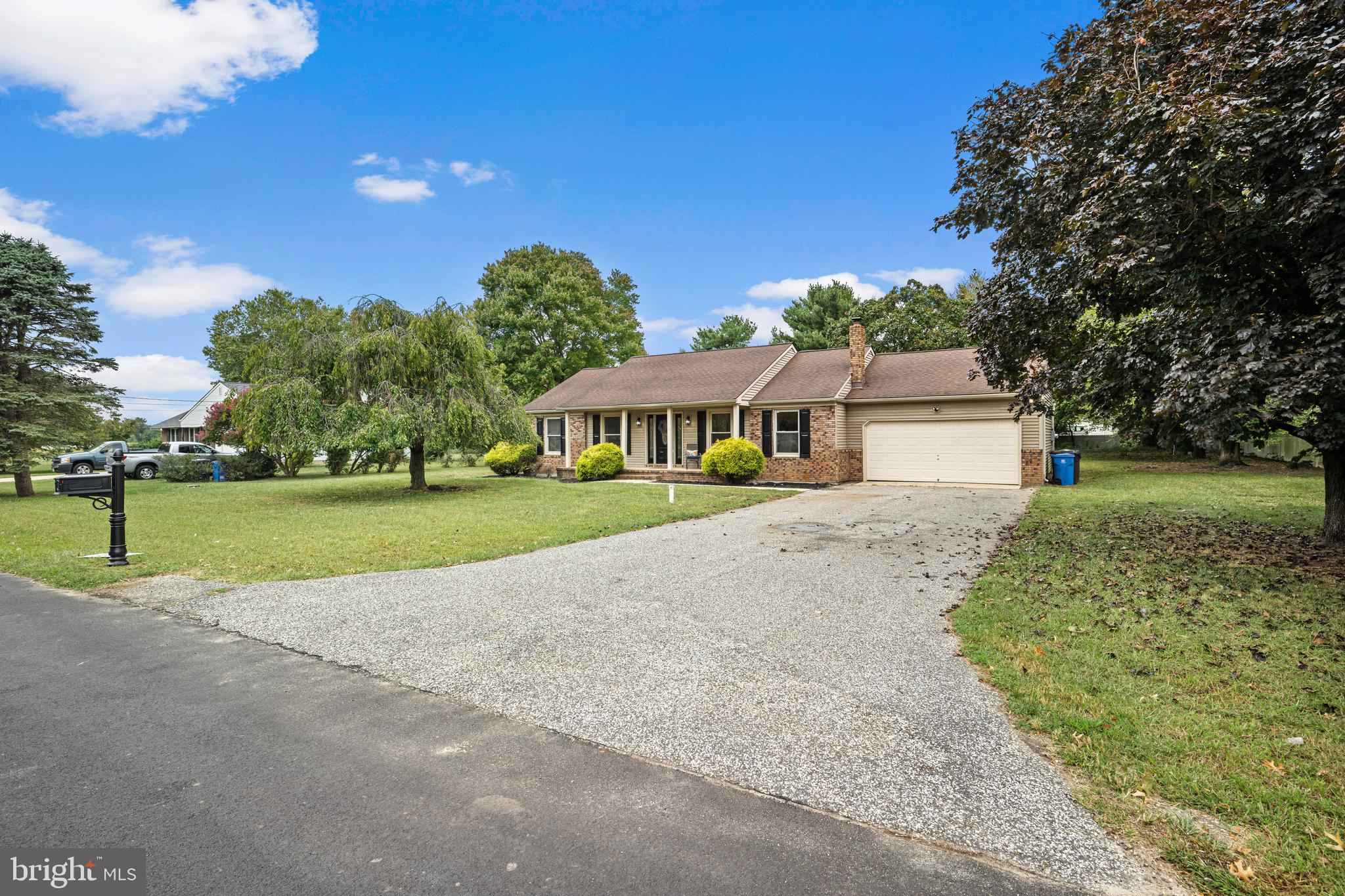 19 VIERECK ROAD