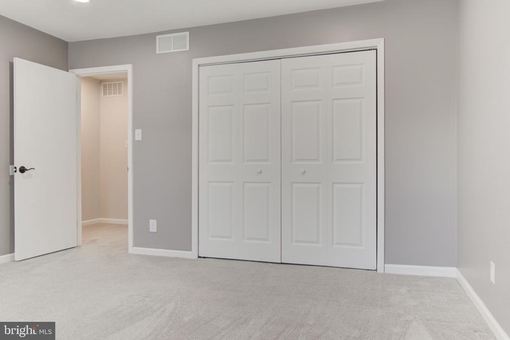 11 NOVA CT