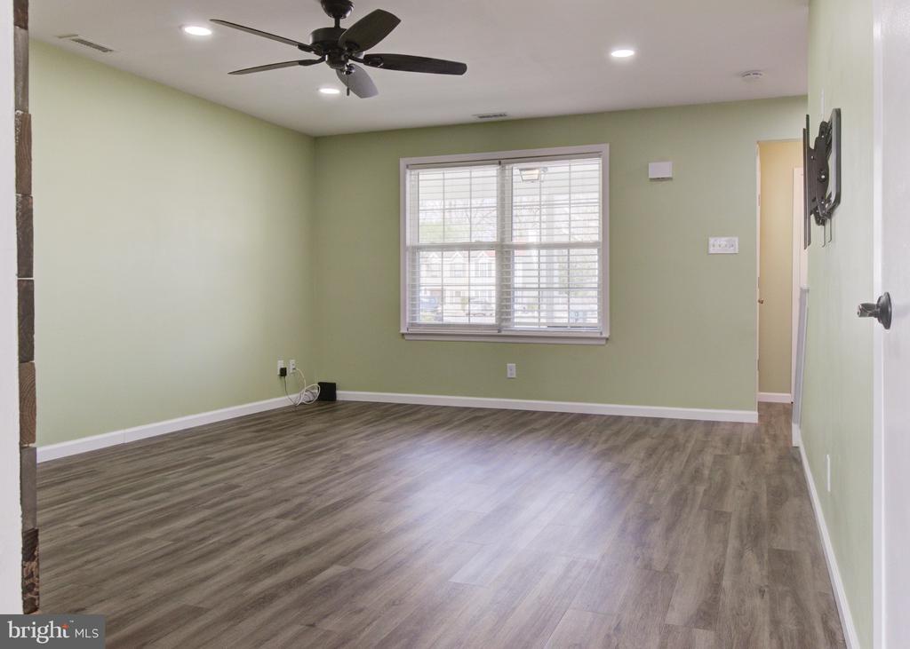 11 NOVA CT