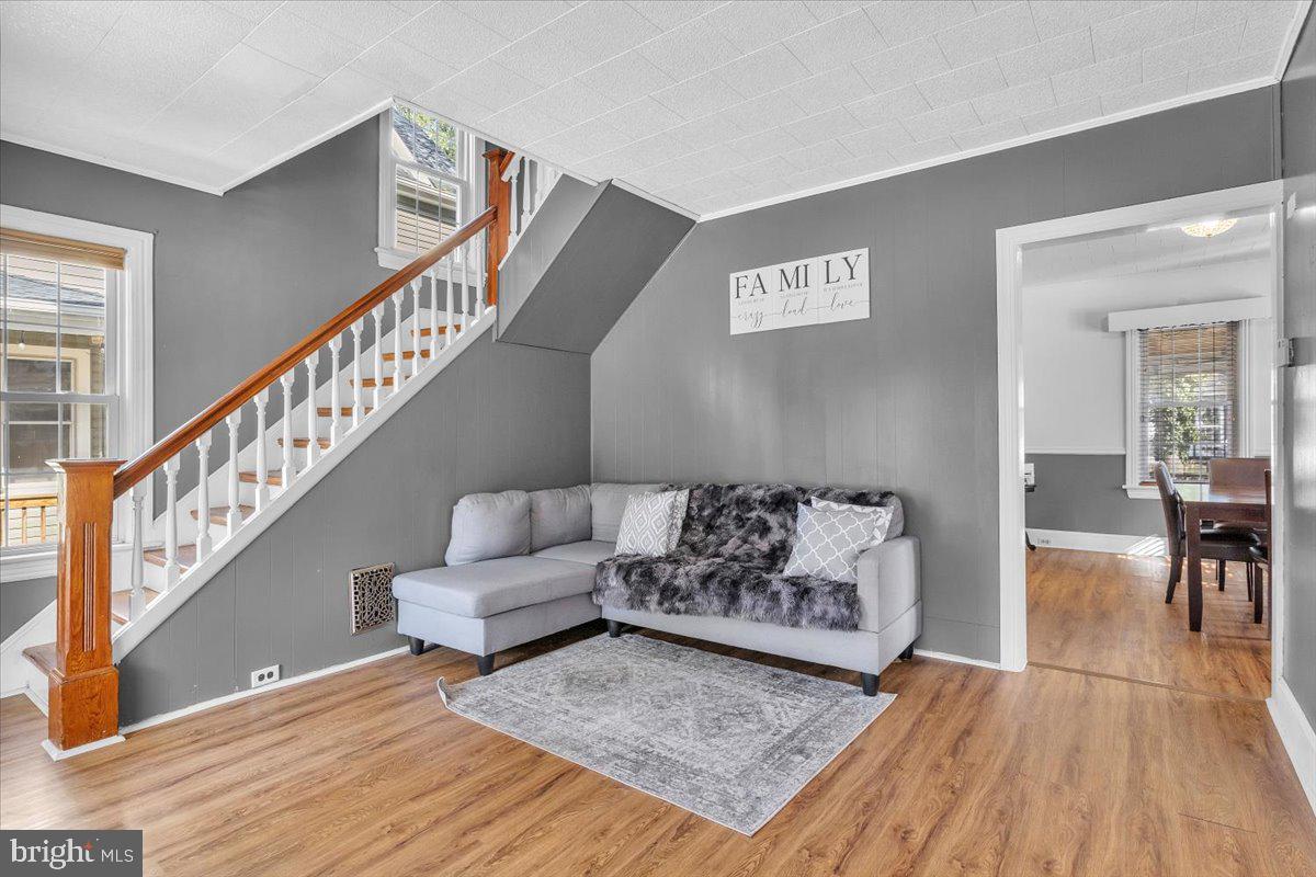 360 MORRIS STREET