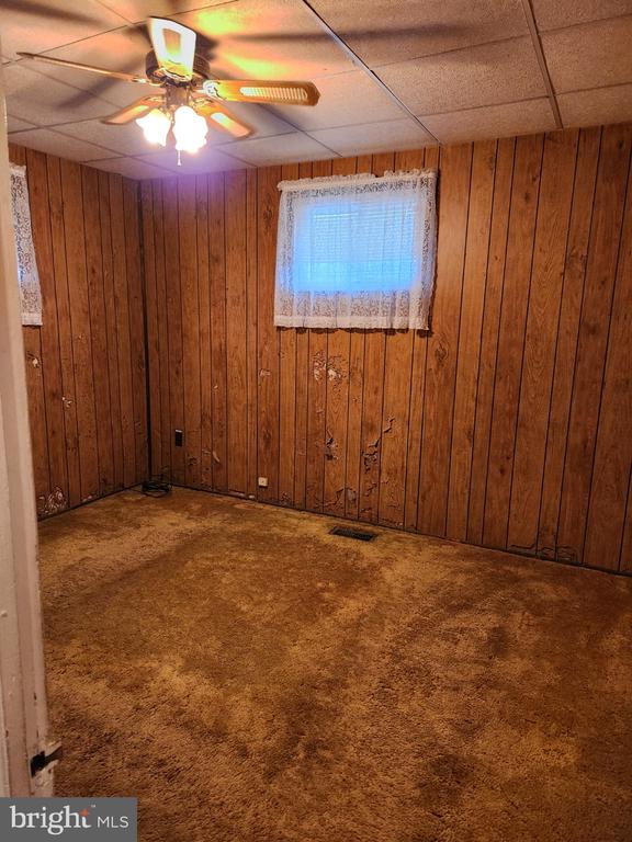 1123 MONMOUTH ROAD