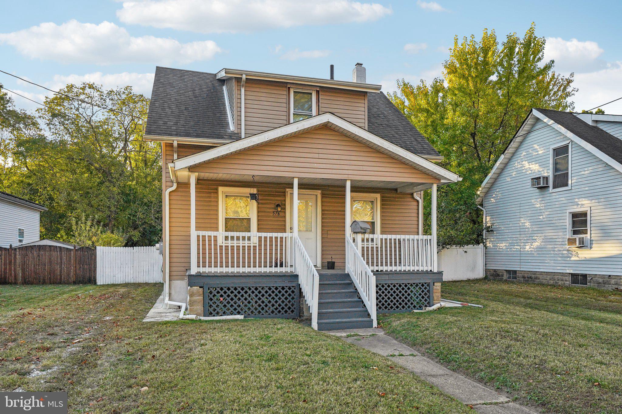 576 SALEM AVENUE
