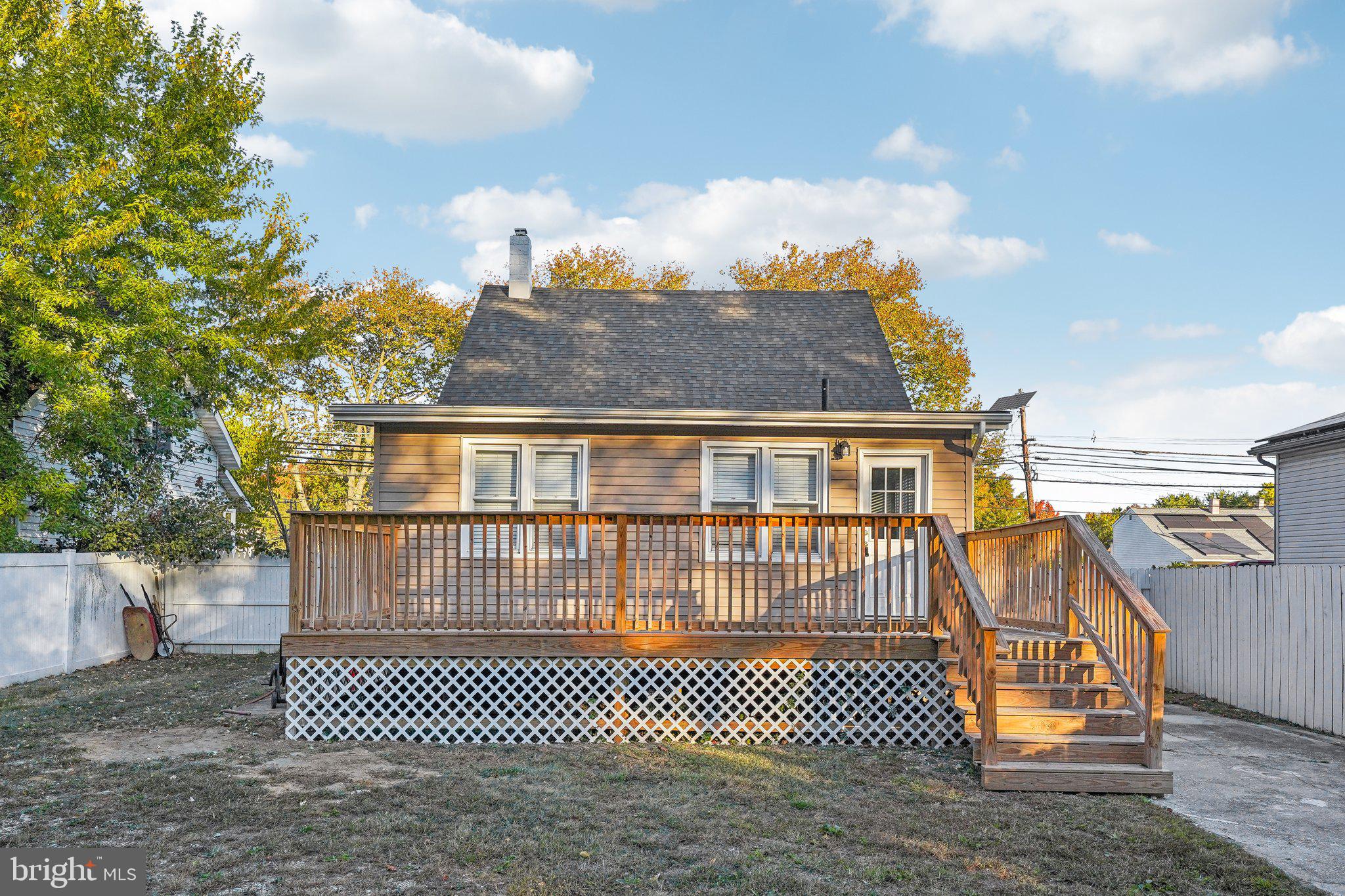 576 SALEM AVENUE