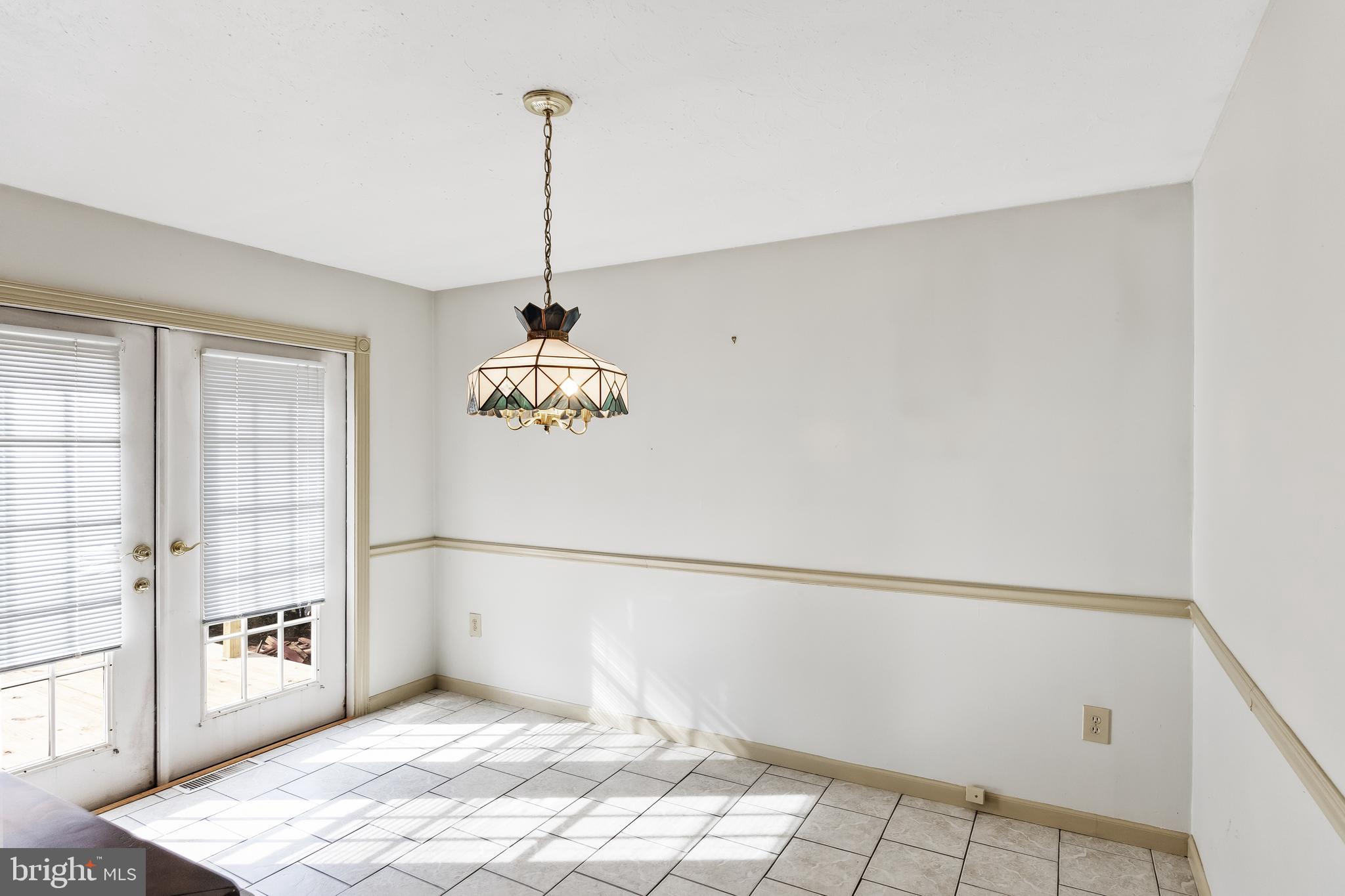 46 Glen Echo Ave