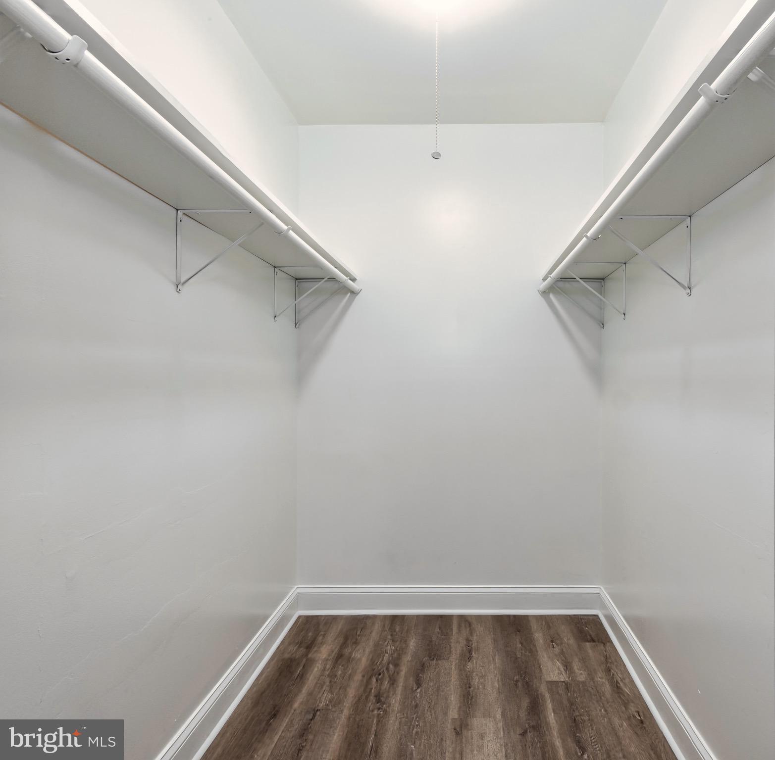 1303 HAWTHORNE COURT