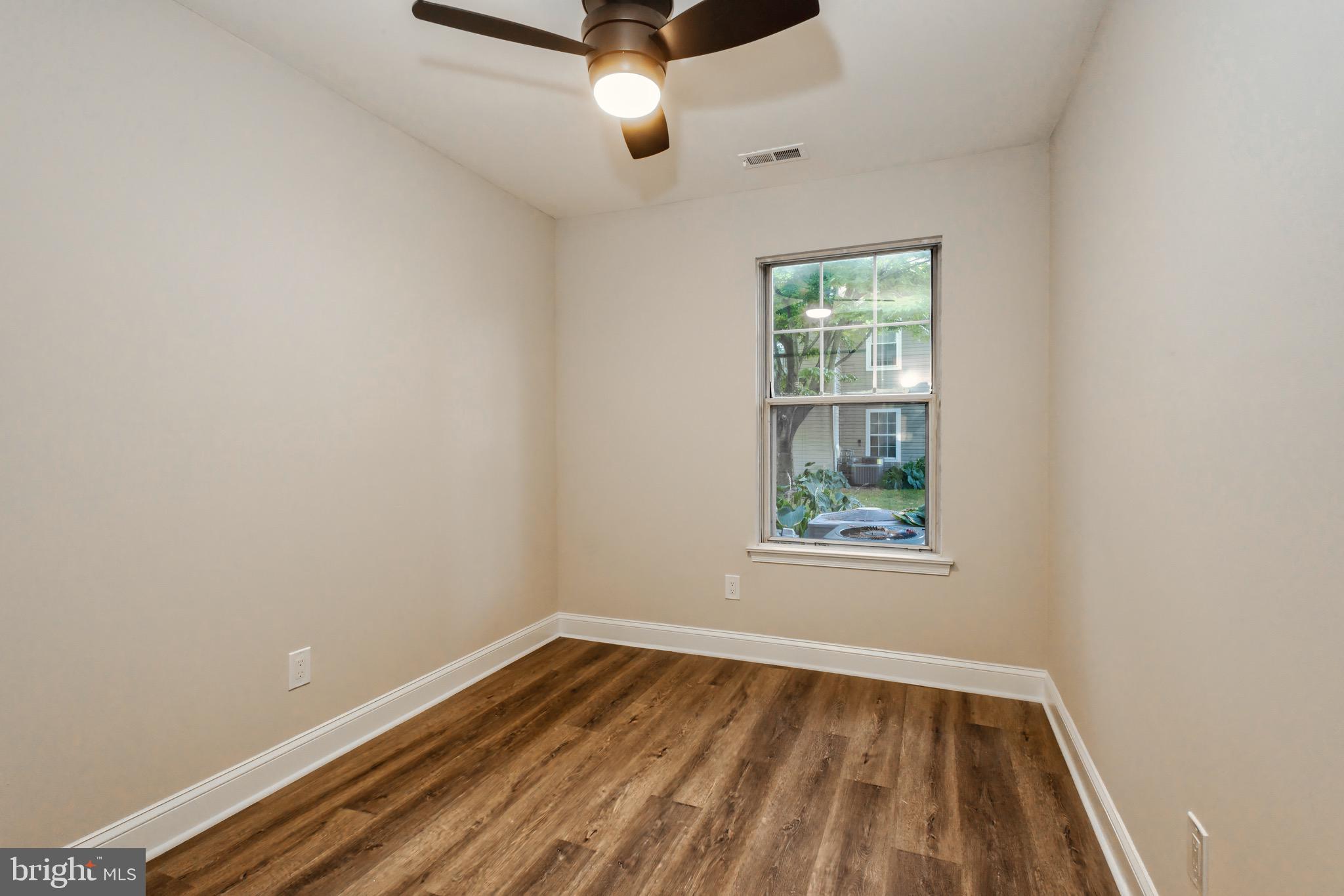 1303 HAWTHORNE COURT