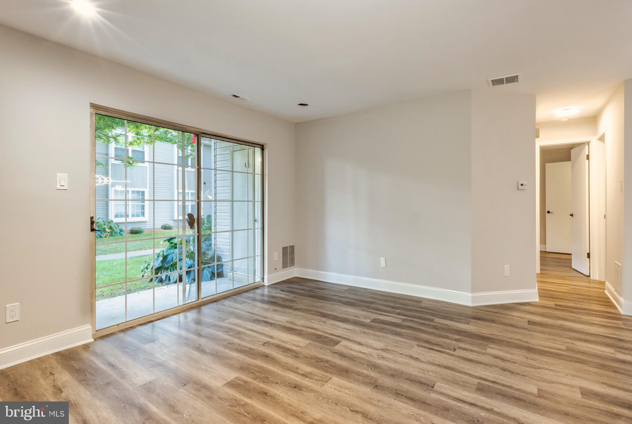 1303 HAWTHORNE COURT