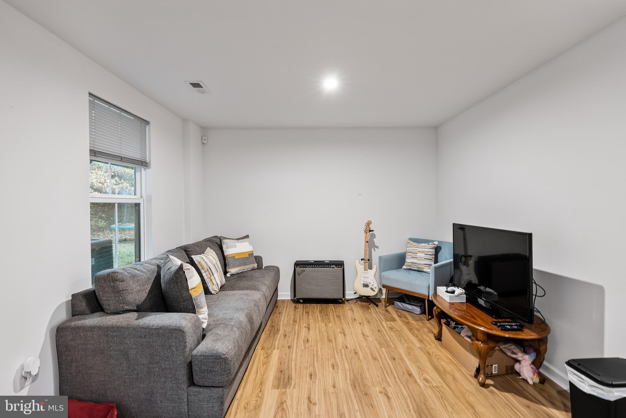 2402 Lamington Ct