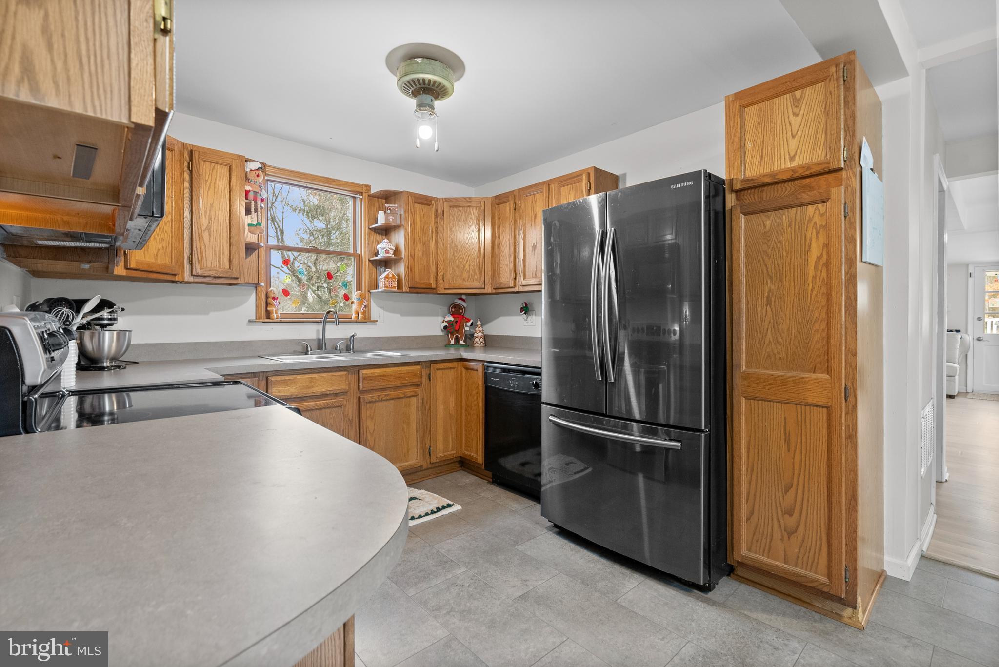 1856 BELLEVUE AVENUE