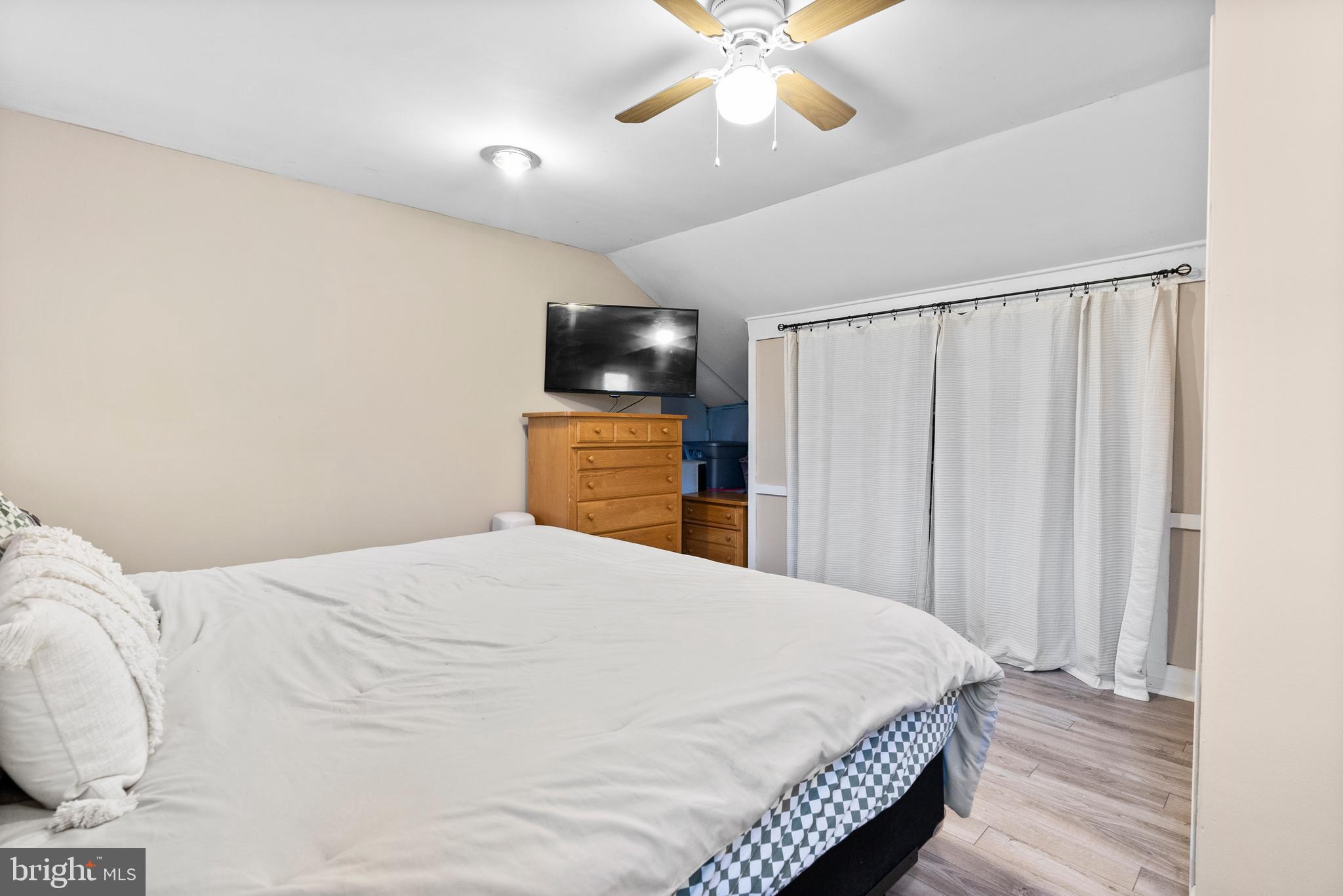 1856 BELLEVUE AVENUE