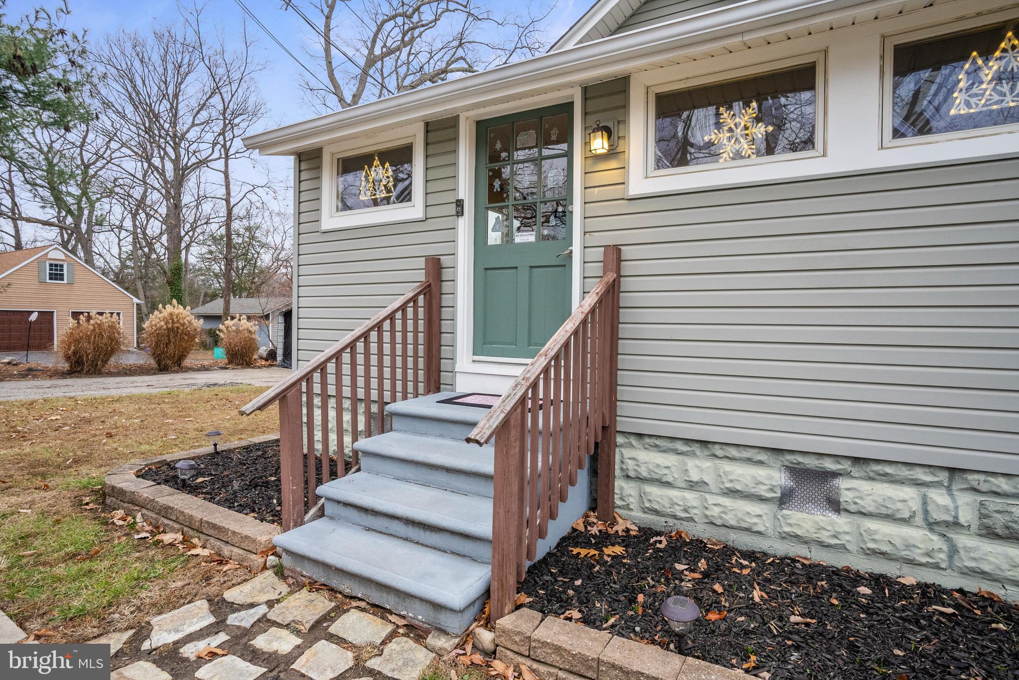 1856 BELLEVUE AVENUE