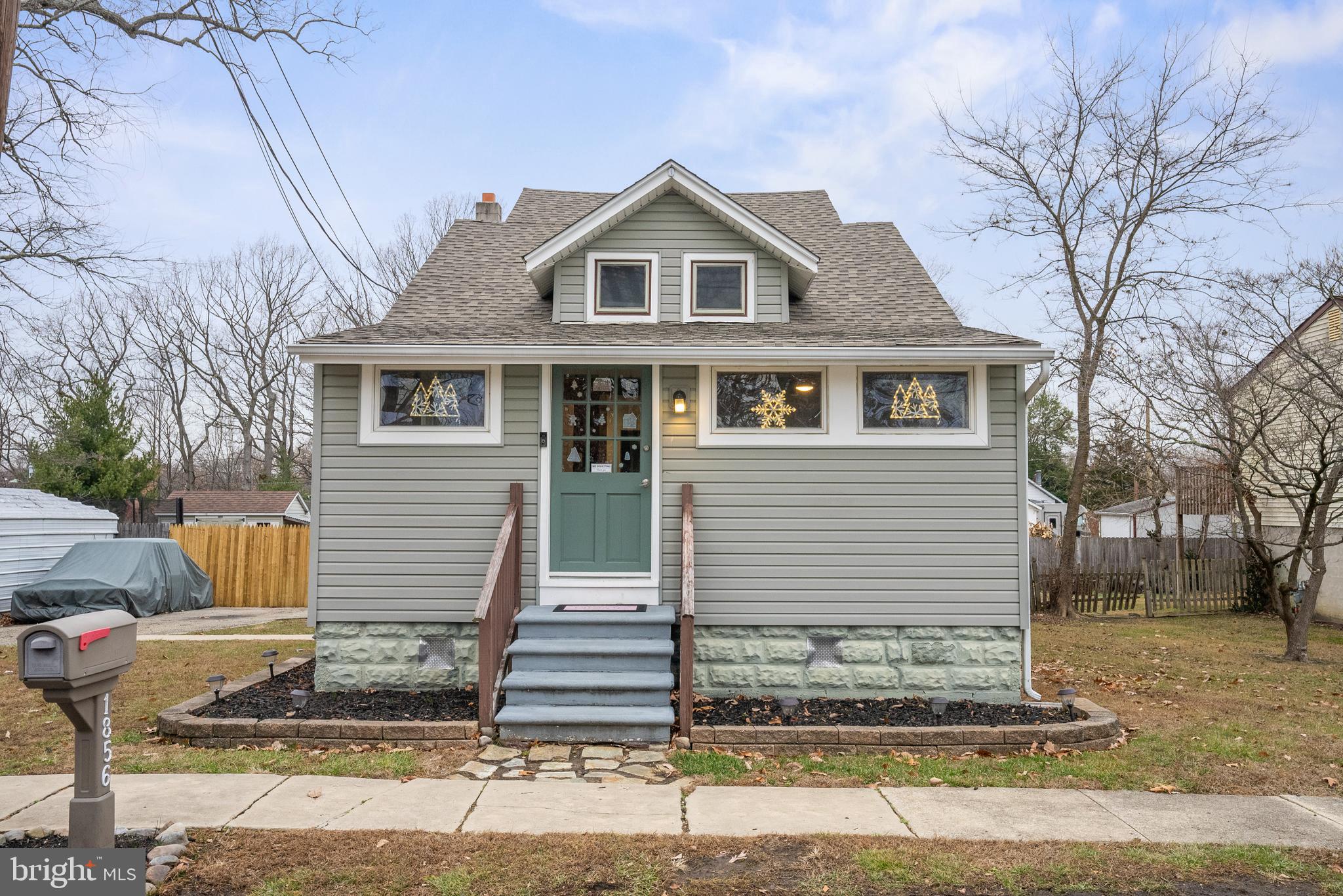 1856 BELLEVUE AVENUE