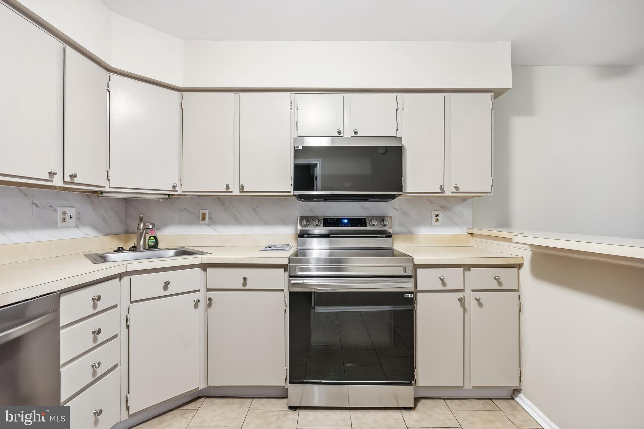 15 Devon Pl